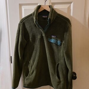 Patagonia Olive Green Pullover Fleece with Teal Chest Trim
